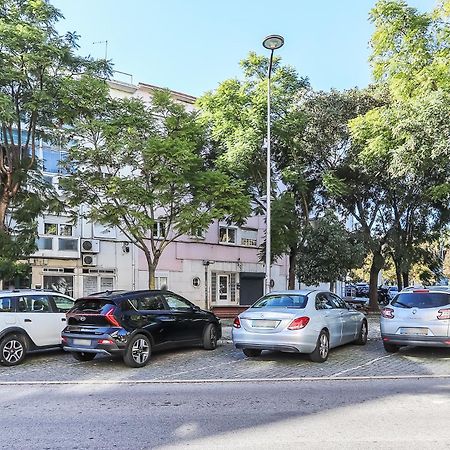 Vita Portucale ! Moscavide Casa Branca W/ Terrace Lisboa Kültér fotó