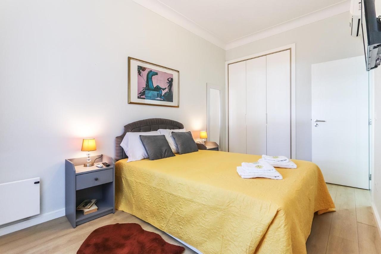 Vita Portucale ! Moscavide Casa Branca W/ Terrace Lisboa Kültér fotó